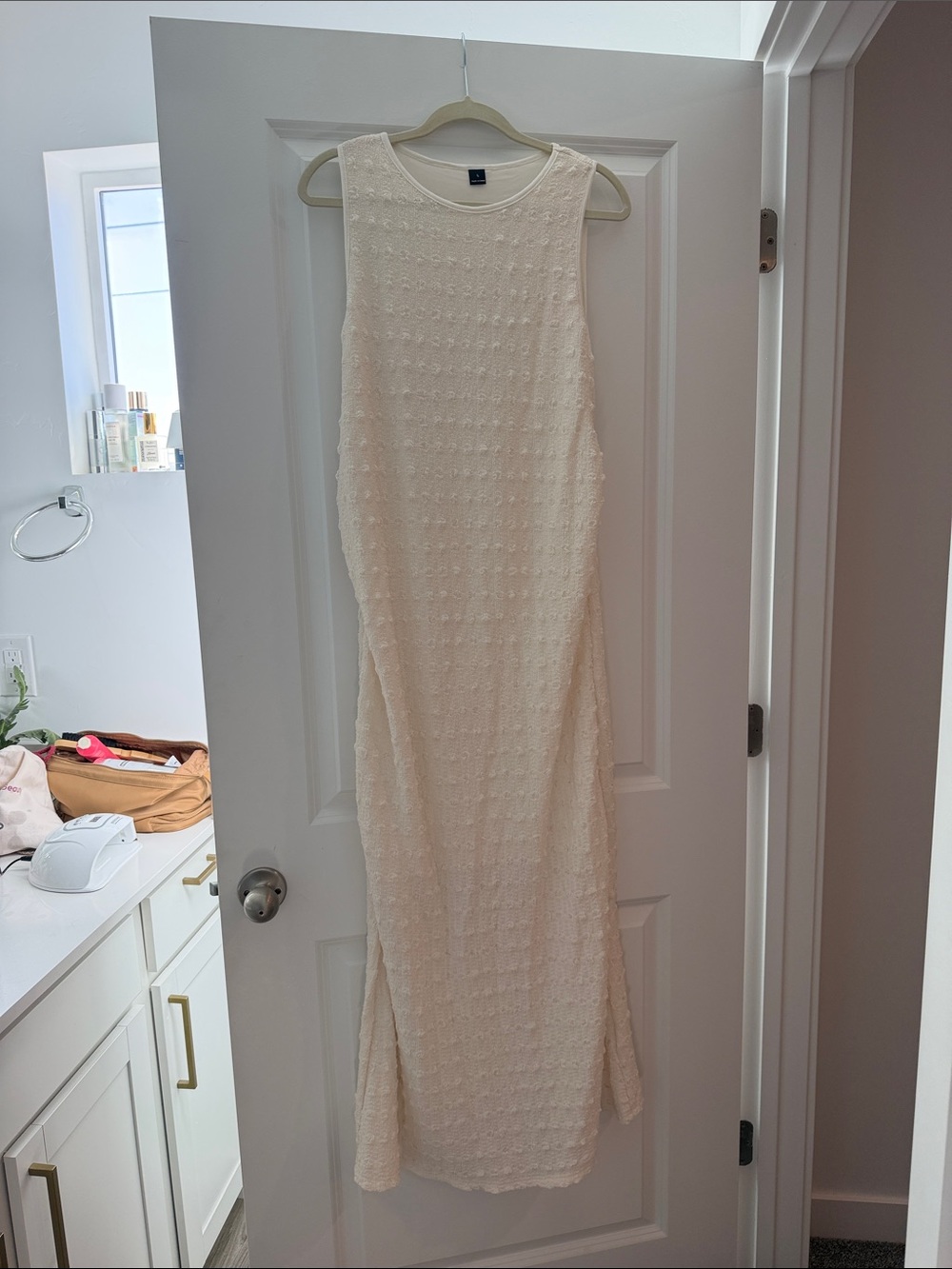MATERNITY- Sleeveless Cream Textured Midi Dress